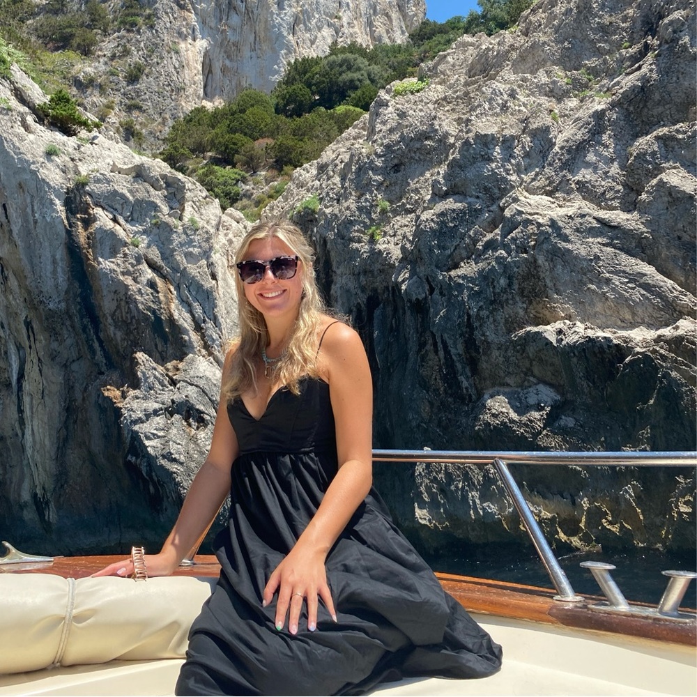 Meet your Posher, Lydia